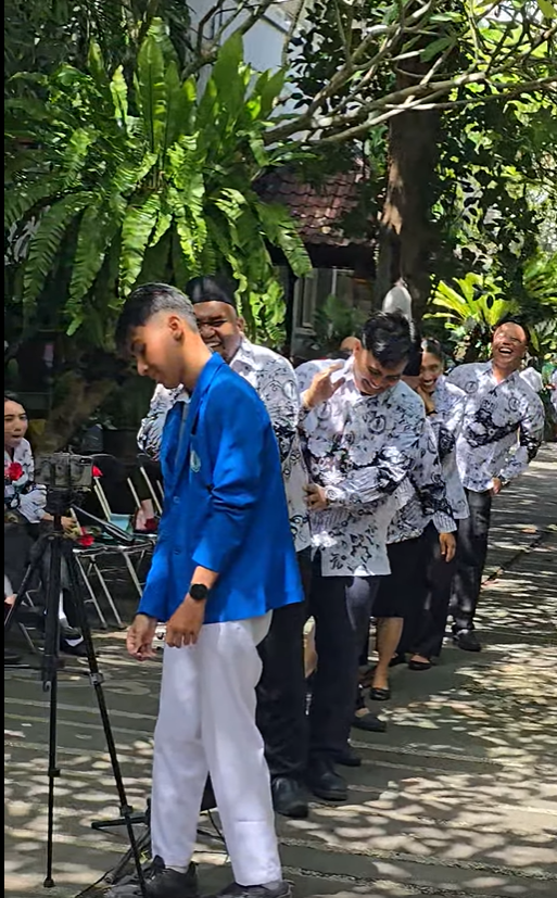 Screenshot 2025-12-02 232407