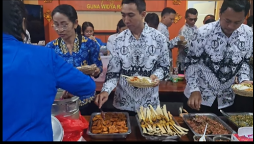 Screenshot 2025-12-02 233000